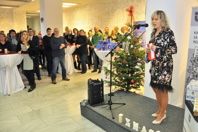 Stretnutie zamestnancov a študentov fakulty s prezidentom U. S. Steel Košice, s. r. o. a slávnostné rozsvietenie Vianočného stromčeka FMMR