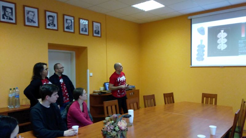 Študenti zo Strednej odbornej školy Ostrovského Košice na exkurzii na našej fakulte