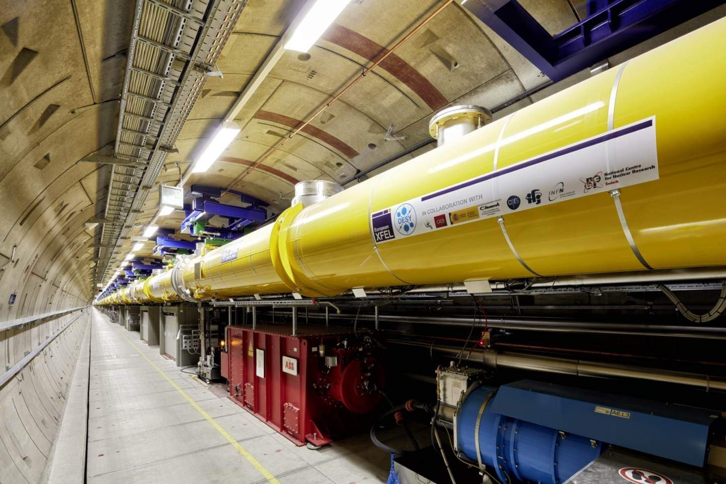 Lineárny urýchľovač elektrónov o dĺžke 3,4 km